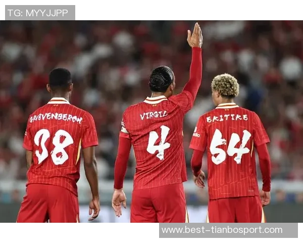 利物浦欧冠客战海报揭晓维尔茨伊萨克索博加克波等明星球员在列